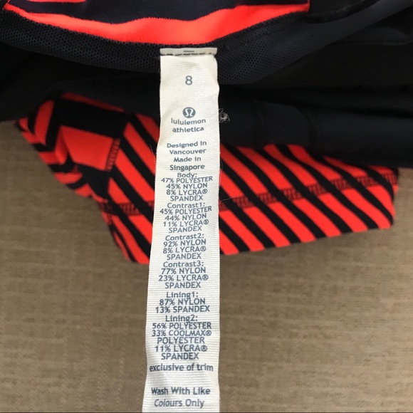 Authentic Lululemon Active Build in Bra Top 8 - Picture 2 of 7